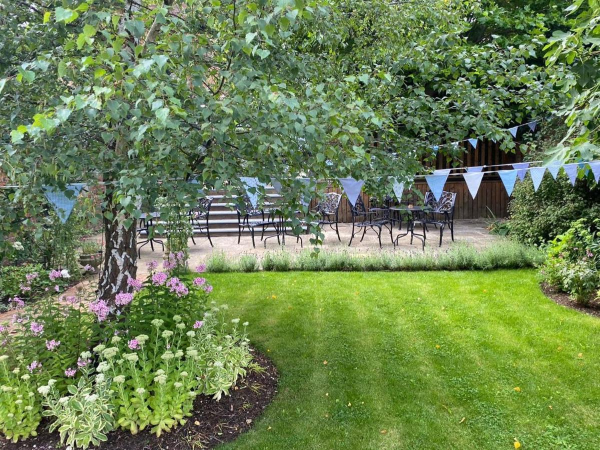 Stoneleigh House Boutique Hotel บักกิงแฮม ภายนอก รูปภาพ